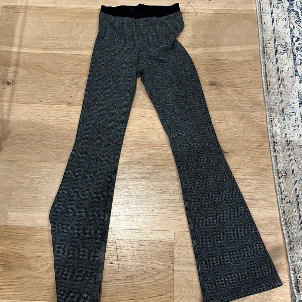Patterned bootcut leggings